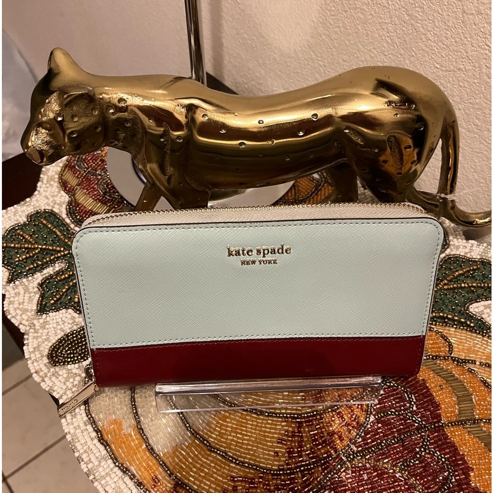 Kate Spade BiColor LeatherZip AroundWallet.LightBlue& Burgundy.GoldHardware.EUC.